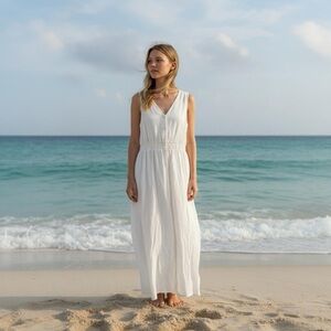 Chic Cream Sleeveless Maxi Dress